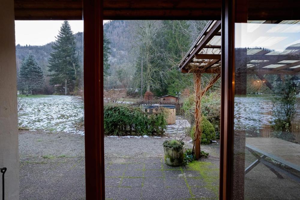 La Maison Des Jolicoeurs Saint-Christophe-sur-Guiers Εξωτερικό φωτογραφία
