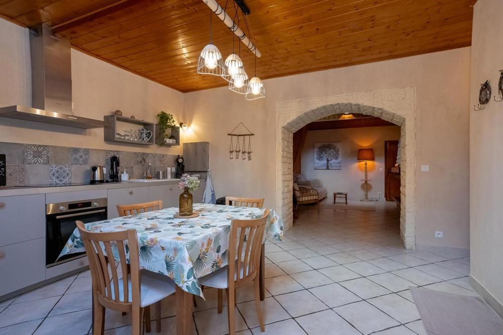 La Maison Des Jolicoeurs Saint-Christophe-sur-Guiers Εξωτερικό φωτογραφία